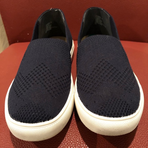 EUC ALMOST NEW STEVE MADDEN LOAFERS - Picture 2 of 8